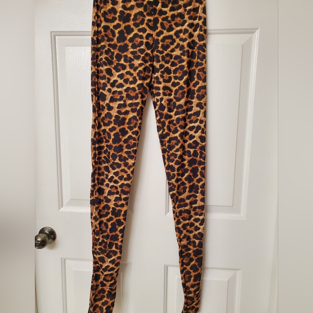 Pretty Little Thing Leggings